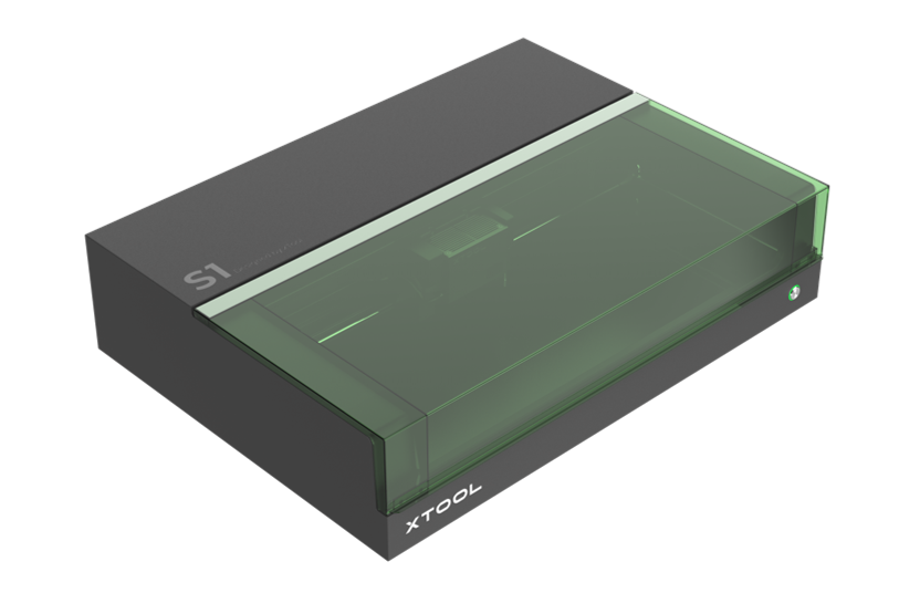 xTool S1 20W Lasergravurmaschine mit grünem Schutzgehäuse – ideal für präzise Gravurarbeiten in industriellen B2B-Anwendungen